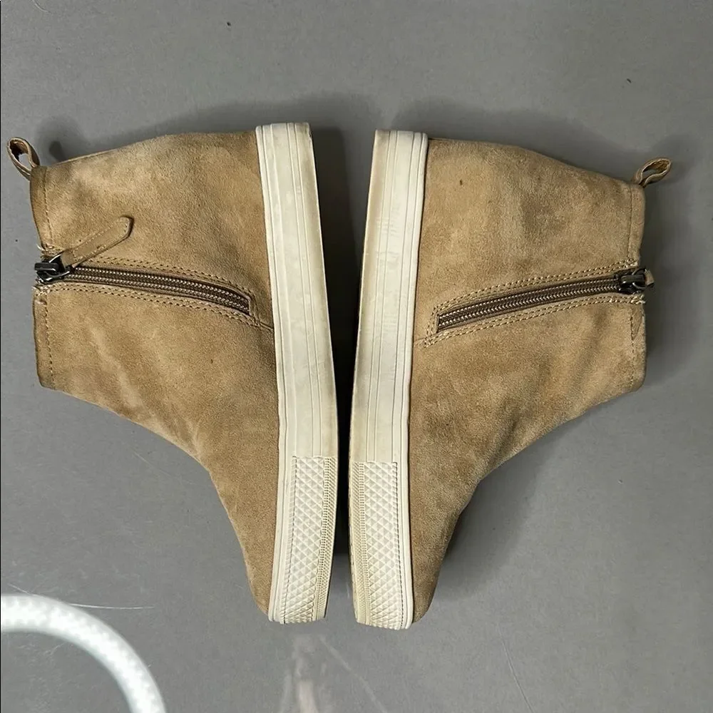 Caslon Cnaidy-Lea Suede Wedge Sneakers – Tan – Women’s Size 5.5M (A-1516)